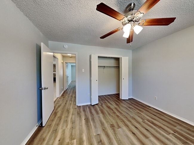 Building Photo - Newly Renovated Single Family Home | 2 BR/2BA | Covered Parking