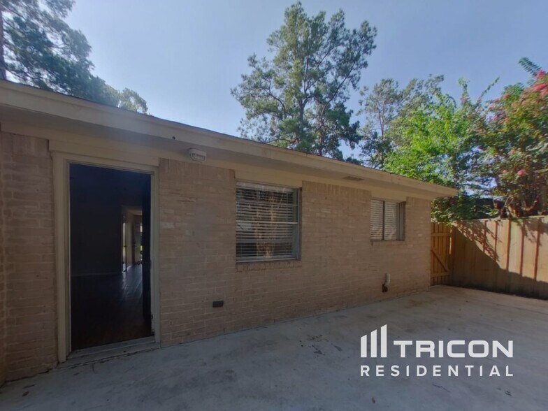 Building Photo - 4511 Burkegate Dr