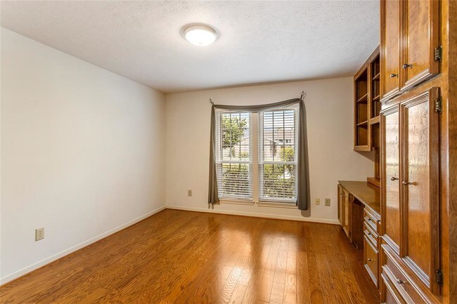 Building Photo - 14718 Stanbridge Dr