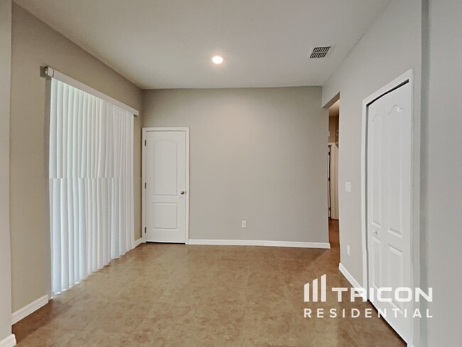 Building Photo - 606 Arlington Ct