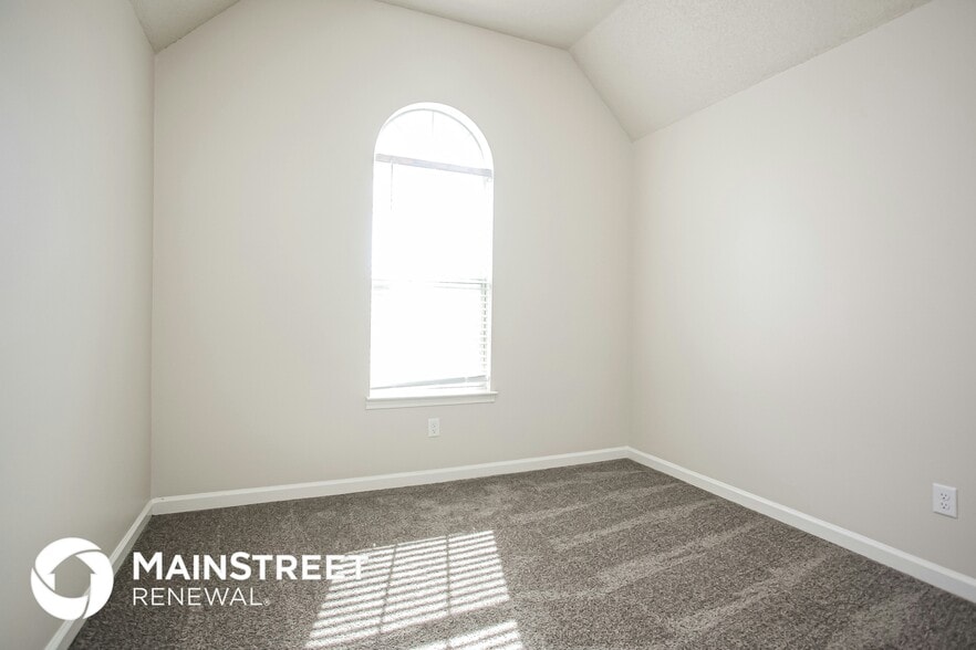 Building Photo - 1072 Fredrick Dr