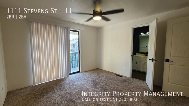 Building Photo - 1111 Stevens St