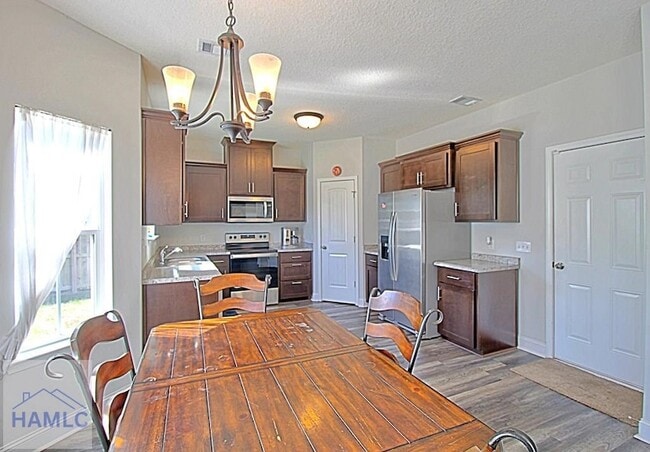 Building Photo - 430 Rutledge Dr