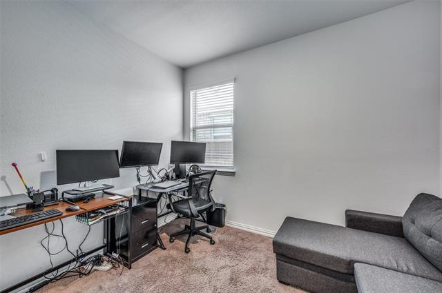 Building Photo - 11425 Silver Queen Dr