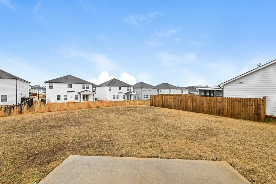 Building Photo - 5922 Green Ash Ct