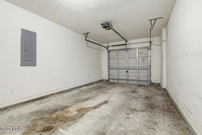 Building Photo - 3123 Meadow St