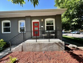 Building Photo - "Charming 2-Bed, 2-Bath Home with Gleaming Hardwood Floors in Vibrant Denver!"