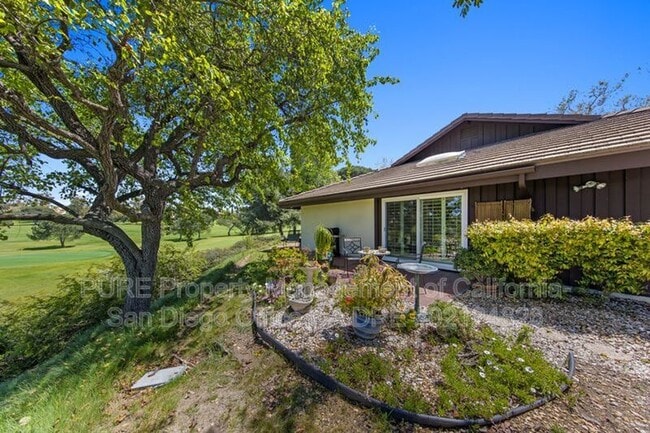 Building Photo - 12576 Oaks N Dr