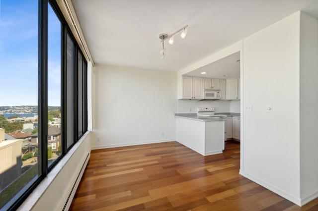 Building Photo - 1 bedroom in Seattle WA 98102