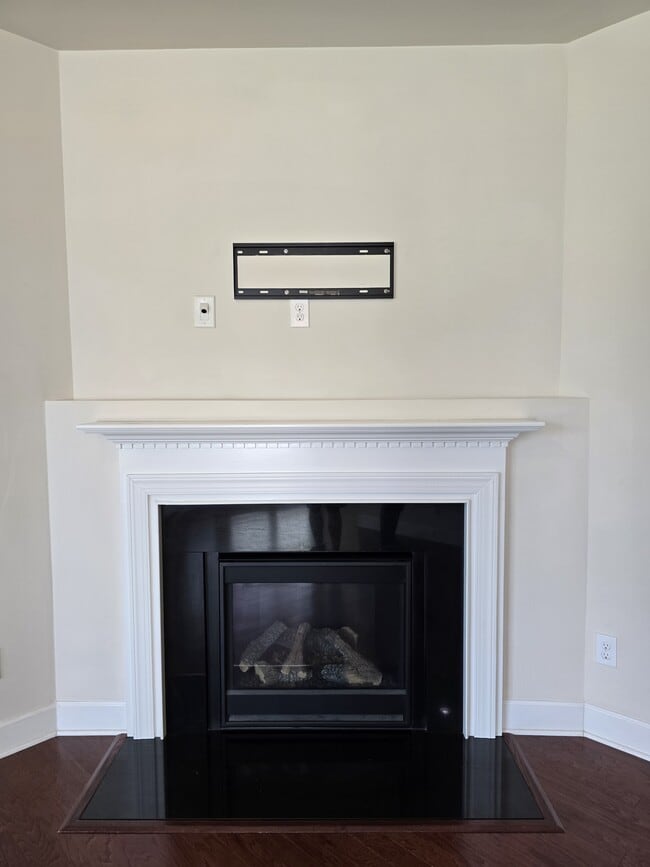 Building Photo - 4014 Canterwood Dr