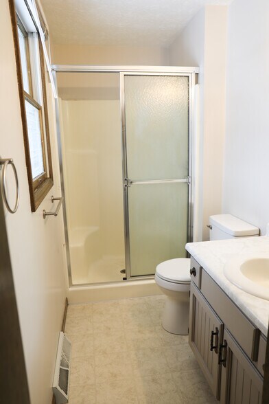 Building Photo - 5409 Johnnycake Rdg NE