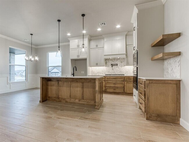 Building Photo - 3005 SW 133rd St