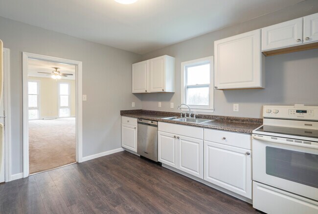 Building Photo - 64 Church Rd