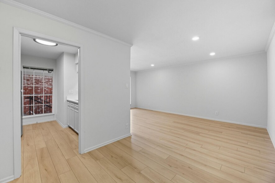 Building Photo - 7920 Rockwood Ln