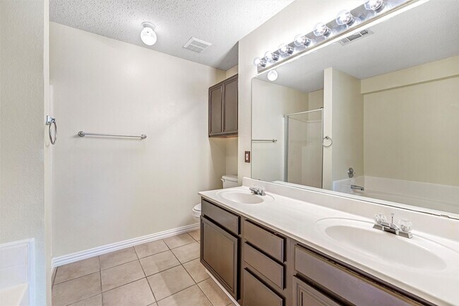 Building Photo - 1624 Appaloosa Dr