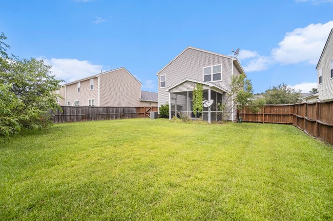 Building Photo - 3145 Gallberry St