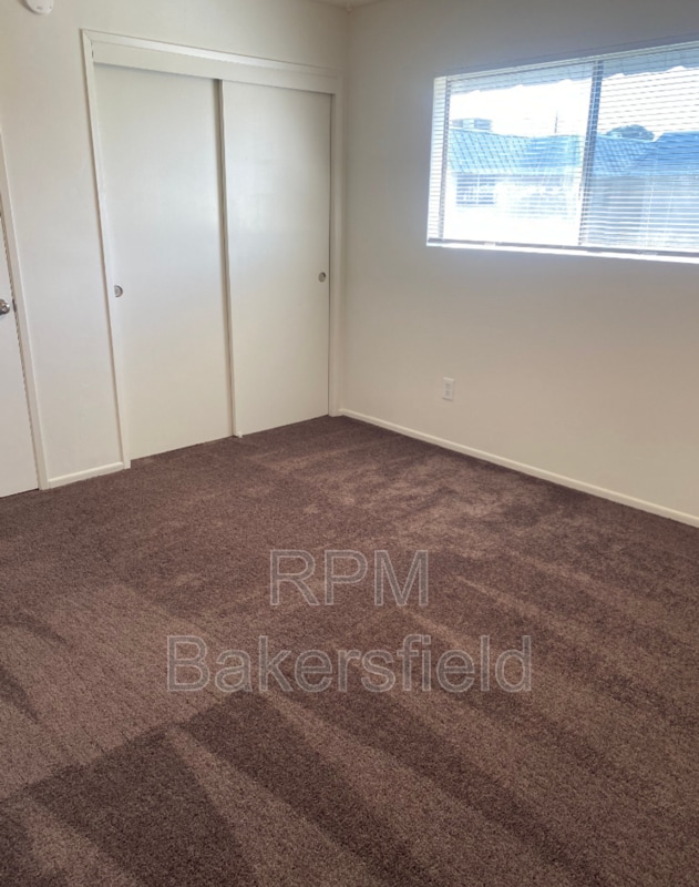 Building Photo - 2409 Olive St