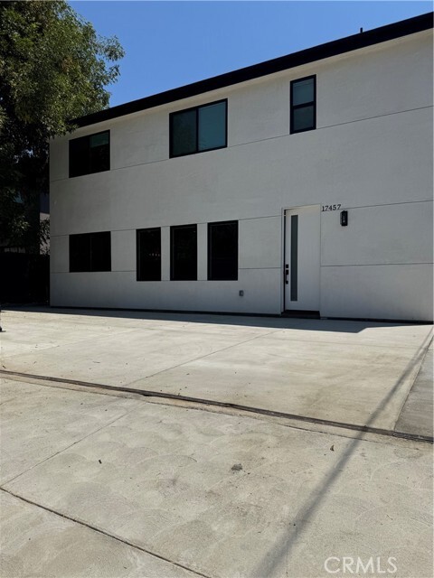 Building Photo - 17457 Bullock St