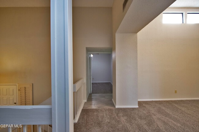 Building Photo - 5711 Mira Grande Dr