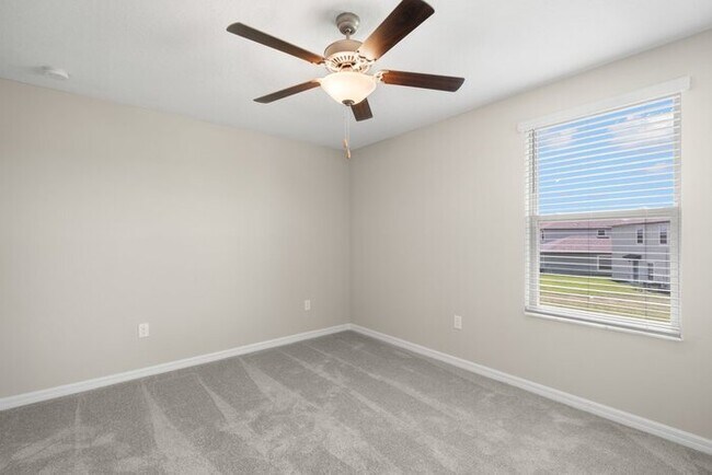 Building Photo - LIKE NEW Home For Rent in Belmont!