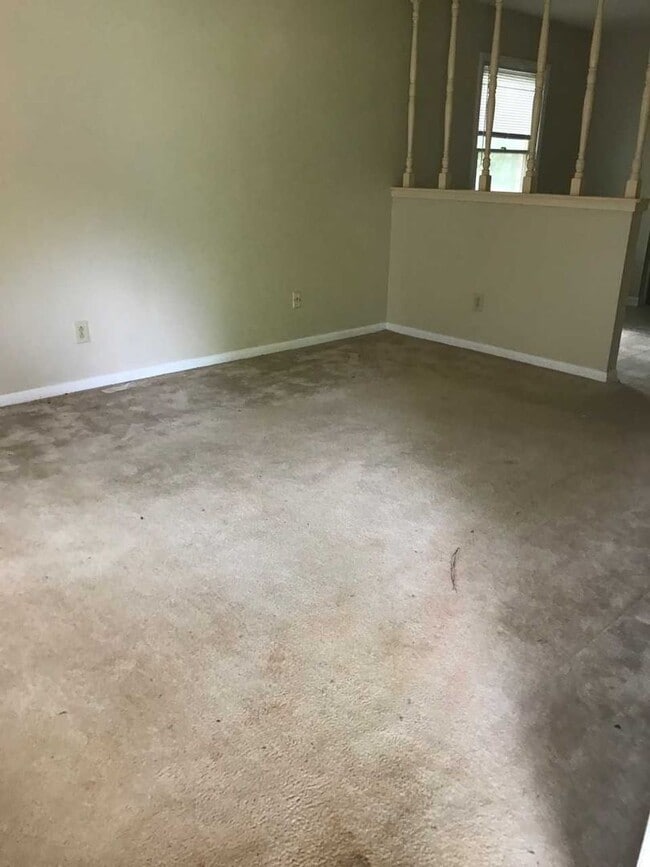 Building Photo - Charming 2 bed 2 bath duplex located in Newton