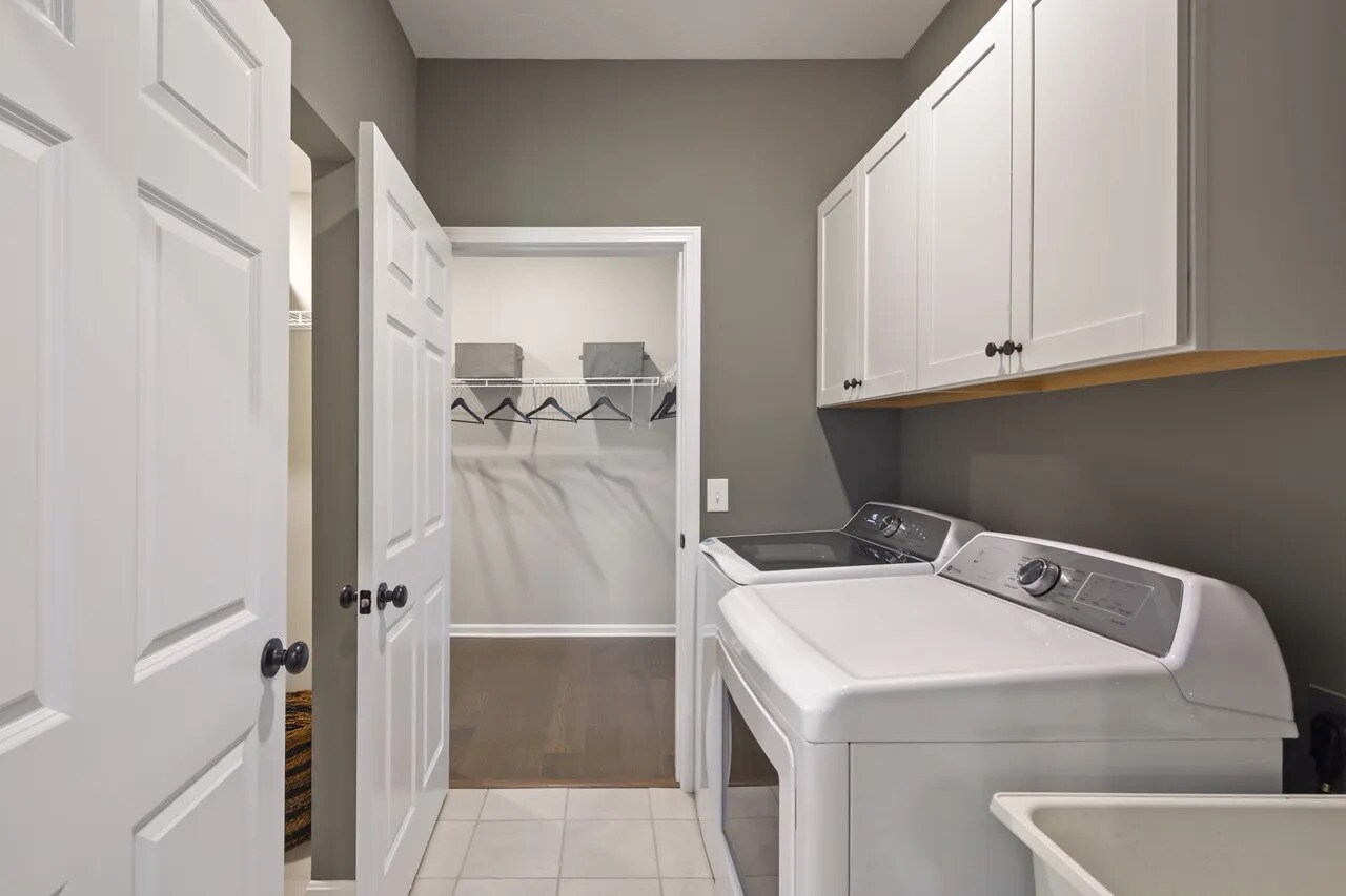 Building Photo - 4897 Osprey Pointe Dr