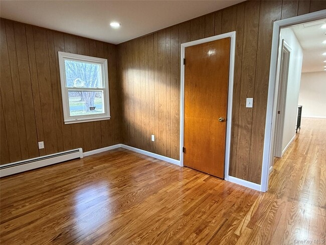 Building Photo - 16 Highview Dr