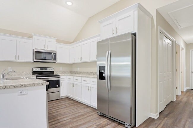 Building Photo - 3bd 2ba HOME FOR RENT!