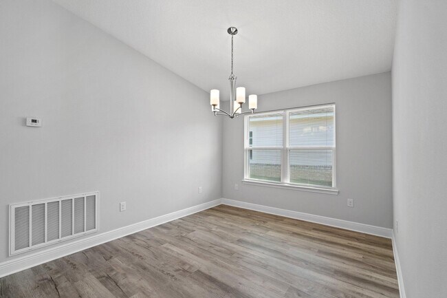 Building Photo - 571 Riverwalk Cir