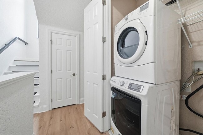 Building Photo - 2236 Soho Bay Ct