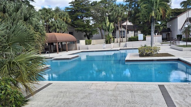 Building Photo - 13915 SW 91st Terrace