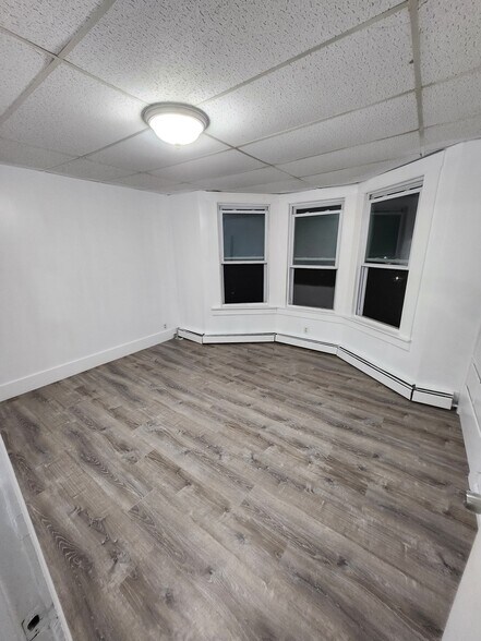 Building Photo - 84 Salem St