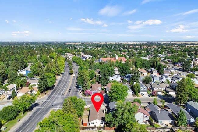 Building Photo - Charming 3BR House in Antelope