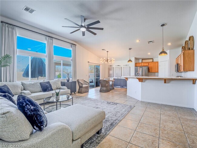 Building Photo - 6832 Rosinwood St