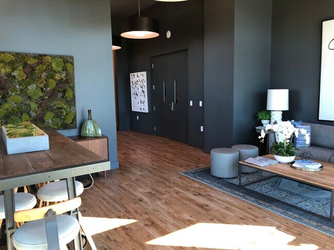 Building Photo - When Style and Location Matter!