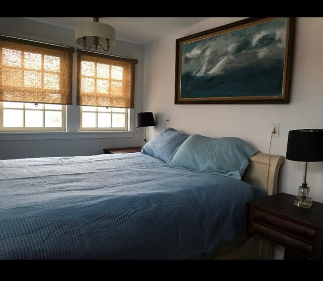 Building Photo - 58 W Central Ave