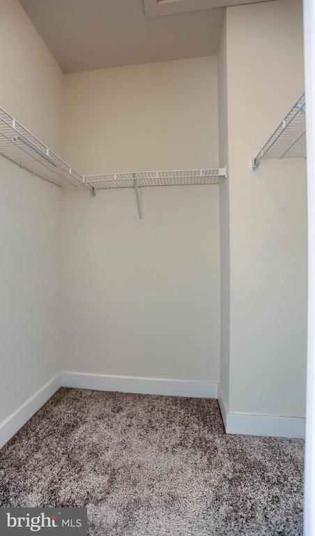 Building Photo - 1 Taube Ct