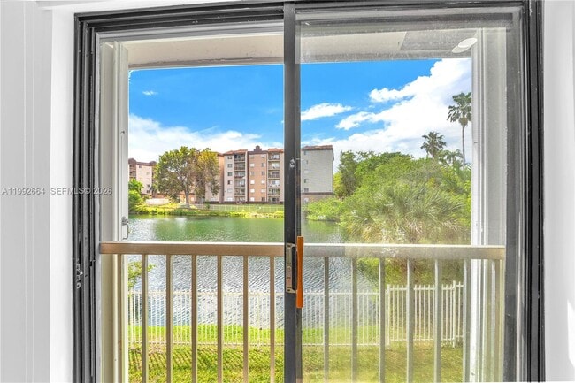 Building Photo - 7668 SW 152nd Ave