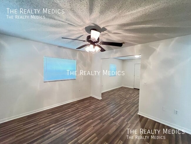 Building Photo - 1118 Tuskegee St