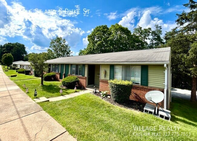 Building Photo - 505 E Maple St