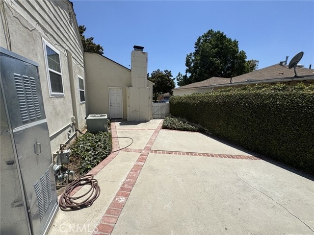 Building Photo - 5405 Granada Ave