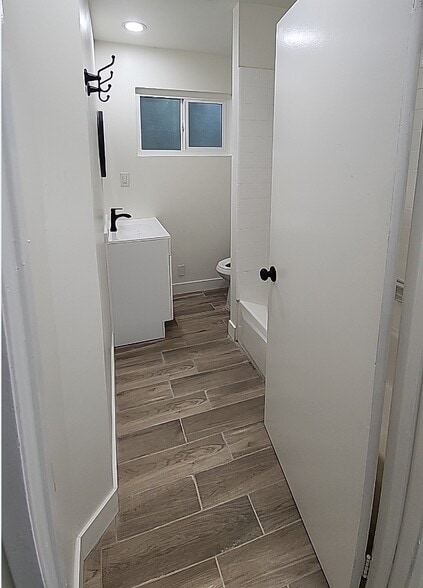 Updated bathrooms - 22266 Crest Ln