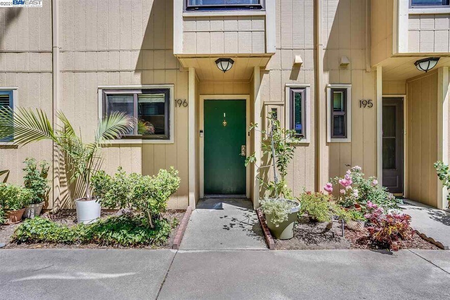 Front door - 9005 Alcosta Blvd
