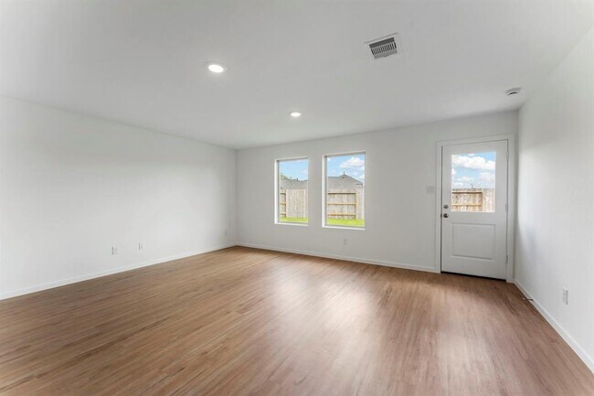Building Photo - 18602 Gravago Ln