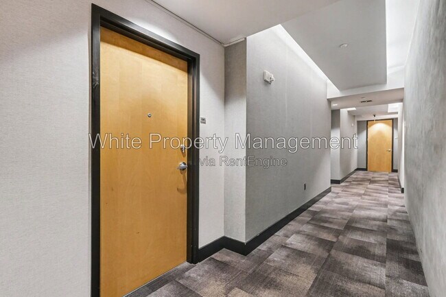 Building Photo - 210 N Church St