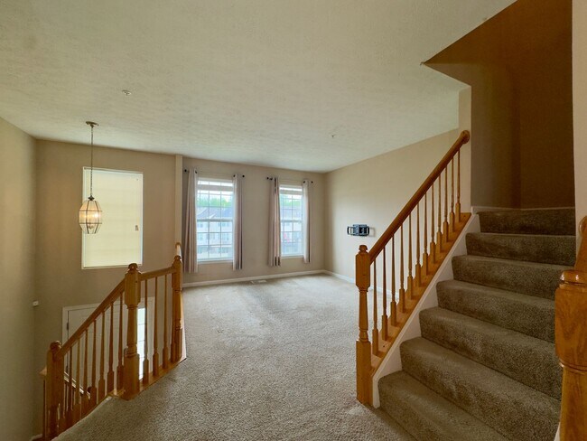 Building Photo - Charming 3BD/2BA/2 Half Bath Townhome with Garage in Aberdeen, MD!