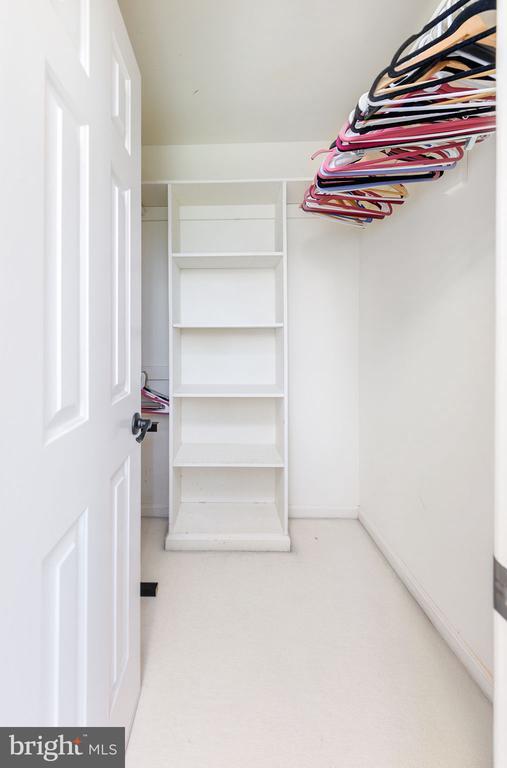 Building Photo - 980 Old Holly Dr