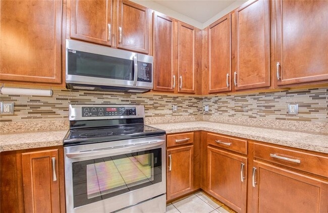 Building Photo - 4670 69th Pl N