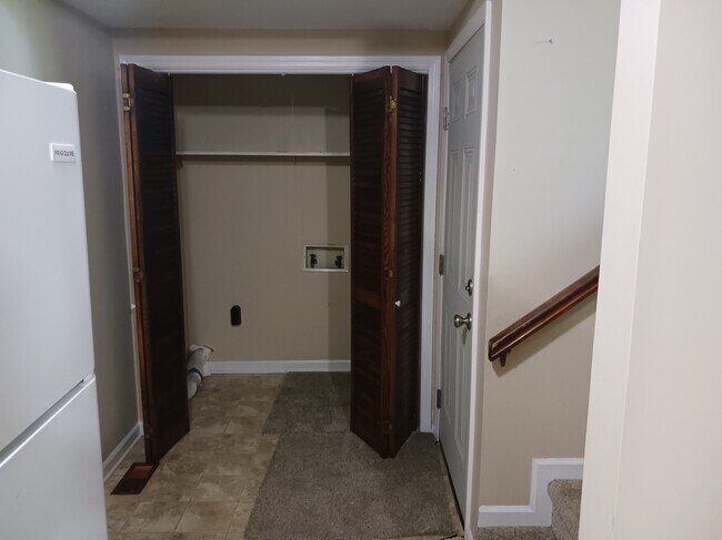 Building Photo - 130 W Midvale Ave