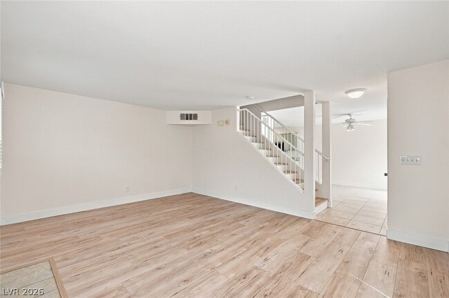 Building Photo - 446 Winthrop Pl